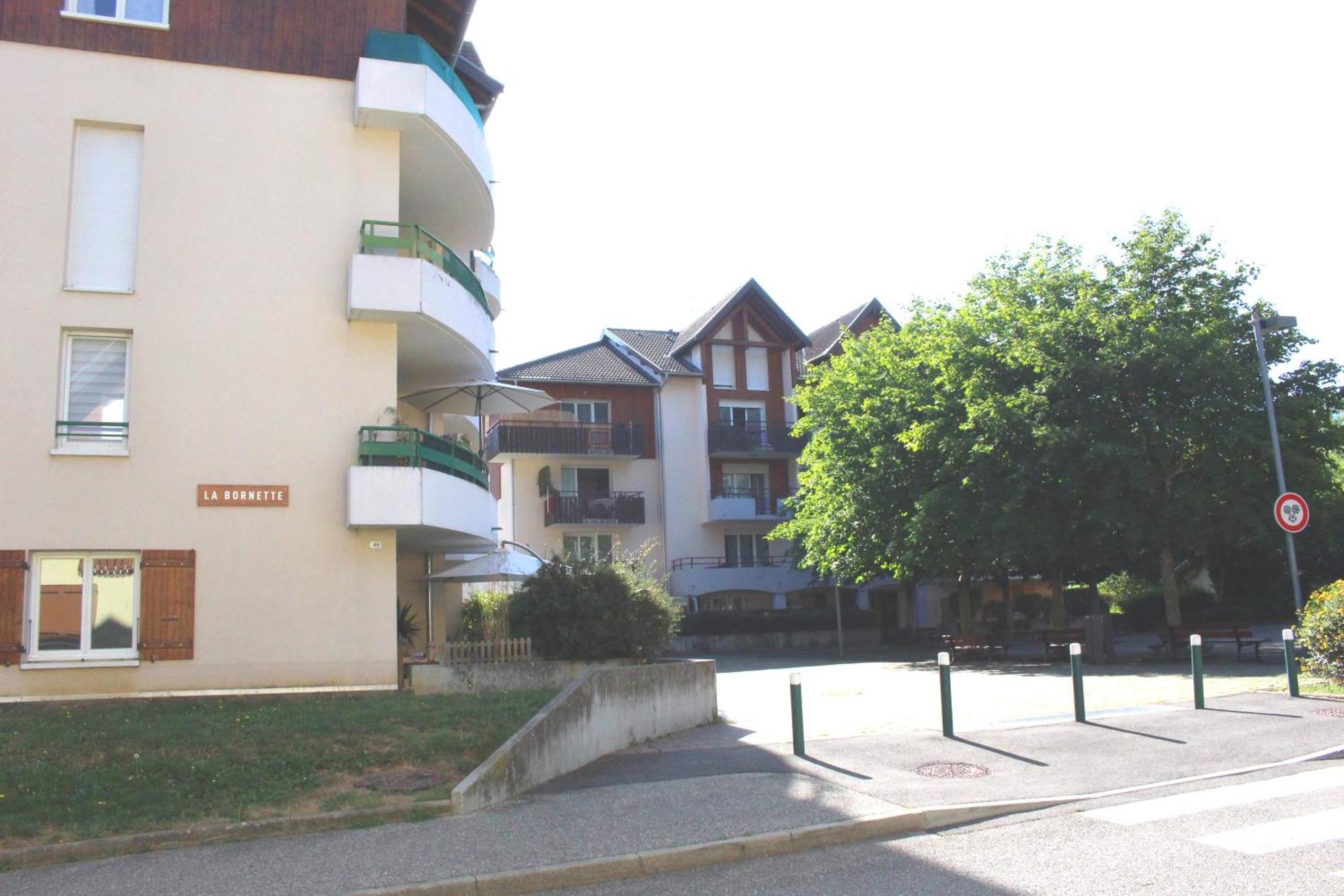 Appartement T3 Classe Trois Etoiles Au Calme De Plain-Pied Au Centre Doussard Avec Vue Sur Montagne, Lac Annecy A Proximite Luaran gambar